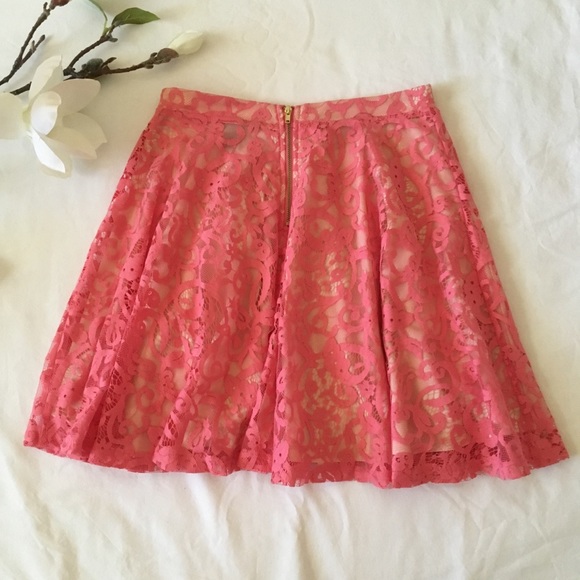 H&M Lace Circle Skirt - Picture 2 of 3